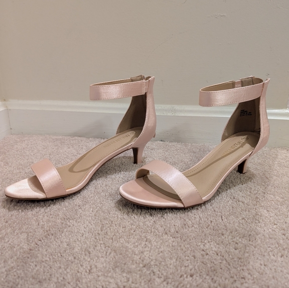 NWT DREAM PAIRS Women's Champagne Colored Open Toe Pump Heeled Sandals Size 8.5 - Picture 4 of 9